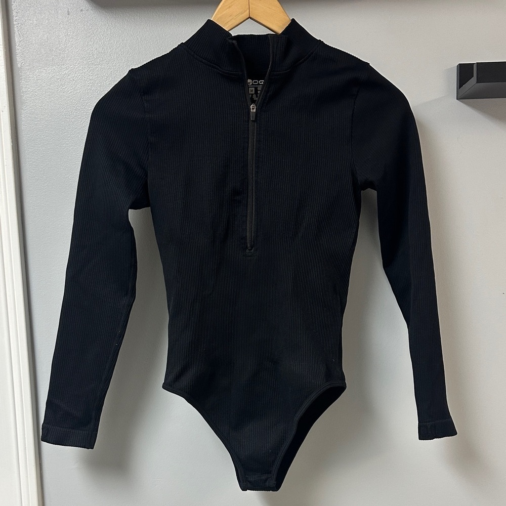 OQQ Long Sleeve Ribbed Bodysuit